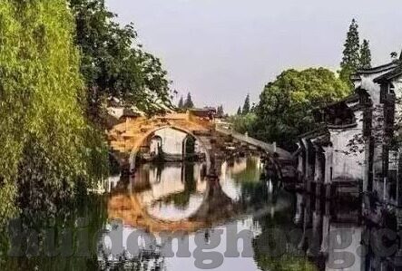 人妻诱惑-探寻人妻魅力，细腻情感与家庭生活的交织